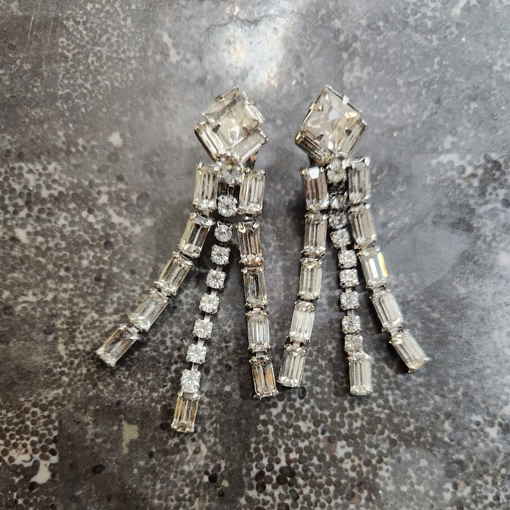 Dangling Rhinestone Clip on Earrings